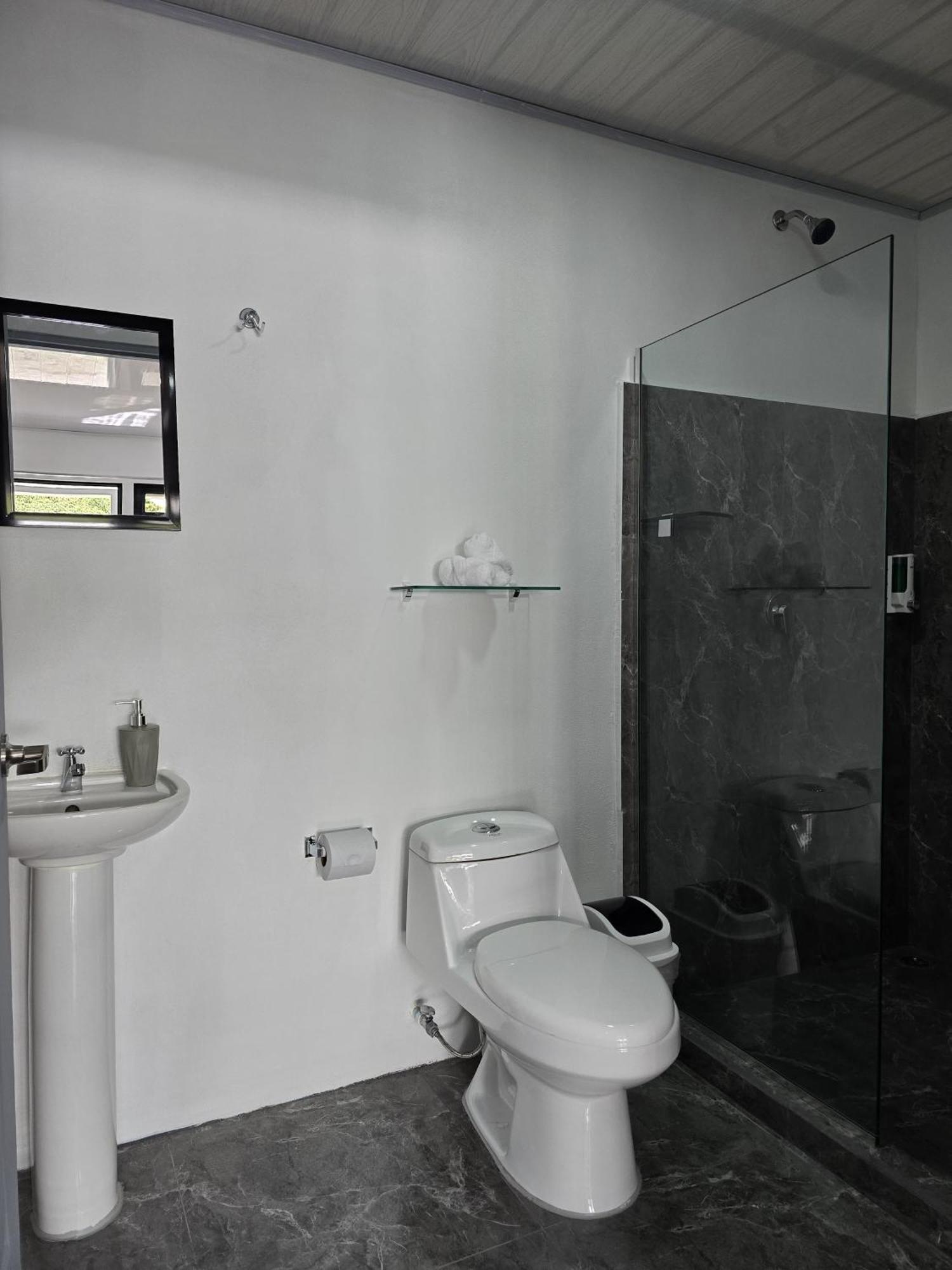 Cattleya Living Studio Monteverde Luaran gambar